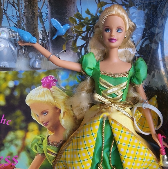 SUPER CUTE Barbie Forest Princess with Book and Forest Animals, Vintage Barbie - Picture 9 of 10